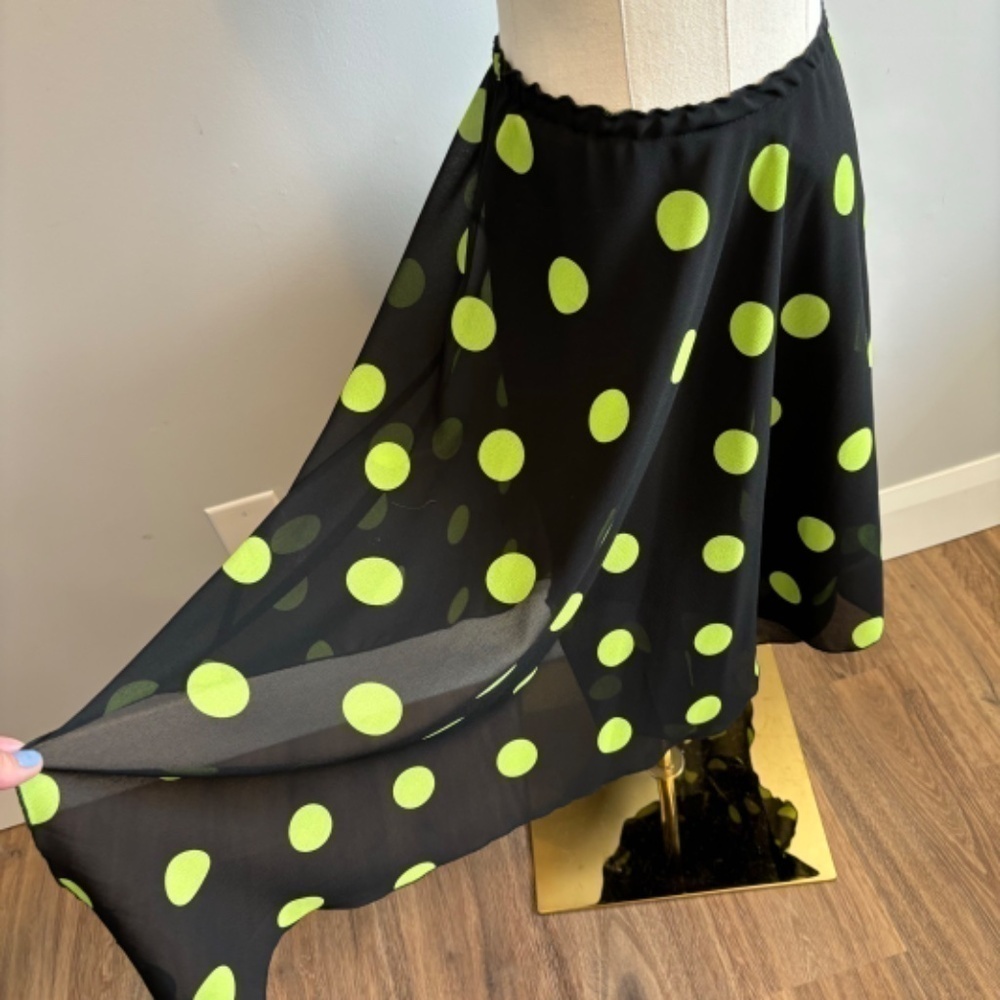 Linda Ludstrom, Women's Black with Green Polka dots, Asymmetrical Skirt, SZ 6 - Picture 3 of 7
